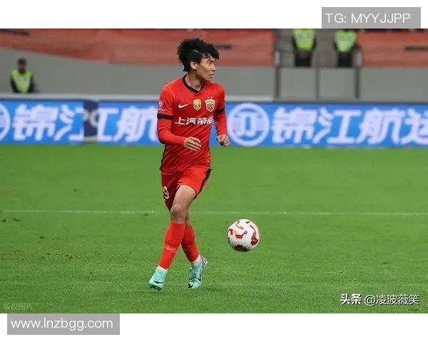 “美甲男”红牌！U22国足憾失冠军，名记痛斥：什么臭缺点？纯惯的